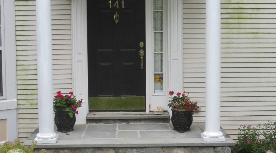 Custom Stonework - Walkway